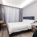 Pengpai Light Luxury Hotel