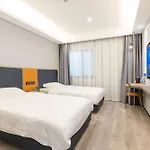 Pengpai Light Luxury Hotel